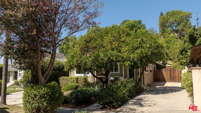 1015 Milwaukee Avenue, Los Angeles, CA 90042