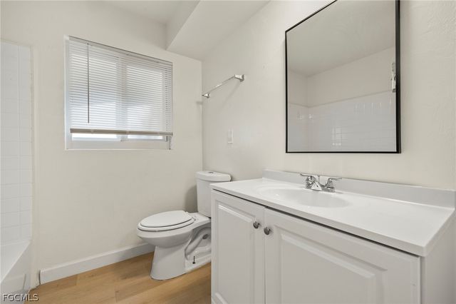 5738 SW 1st CT, Cape Coral, FL 33914