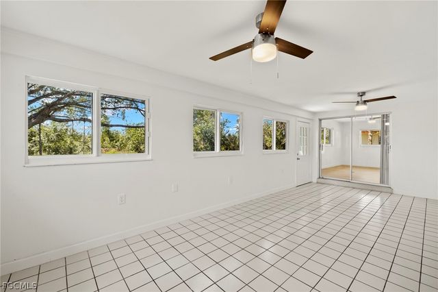 5738 SW 1st CT, Cape Coral, FL 33914