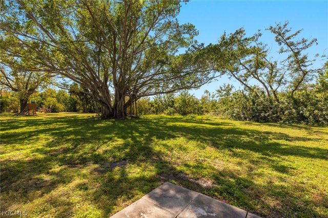 5738 SW 1st CT, Cape Coral, FL 33914