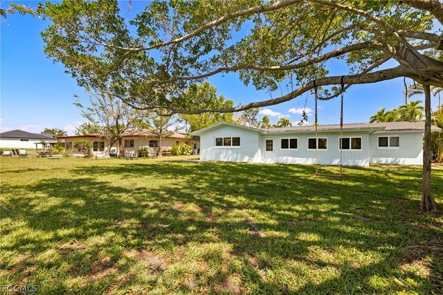 5738 SW 1st CT, Cape Coral, FL 33914