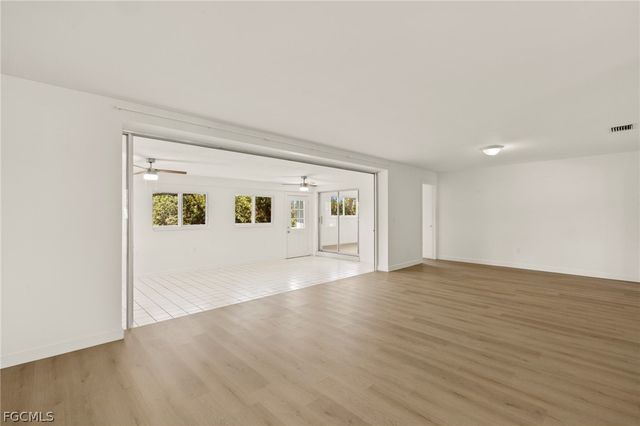 5738 SW 1st CT, Cape Coral, FL 33914