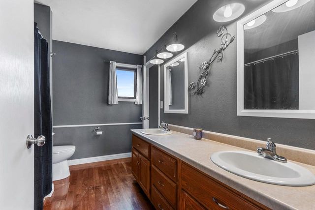2124 KENSINGTON LANE, Green Bay, WI 54311