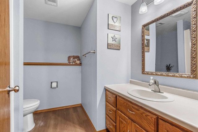 2124 KENSINGTON LANE, Green Bay, WI 54311