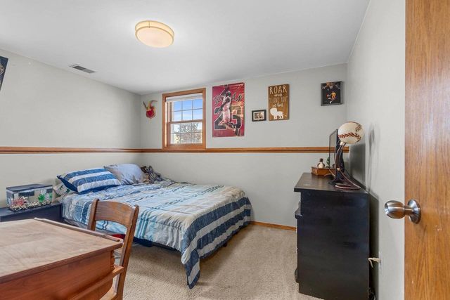 2124 KENSINGTON LANE, Green Bay, WI 54311
