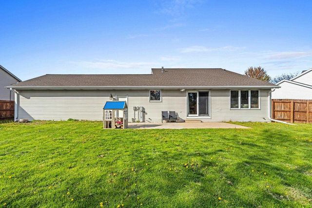 2124 KENSINGTON LANE, Green Bay, WI 54311