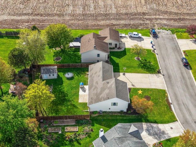 2124 KENSINGTON LANE, Green Bay, WI 54311