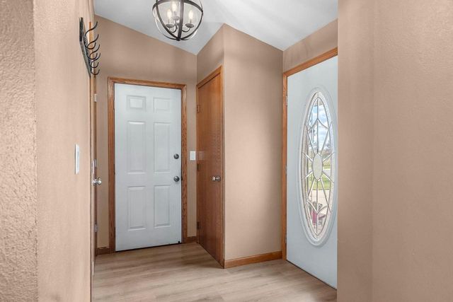 2124 KENSINGTON LANE, Green Bay, WI 54311