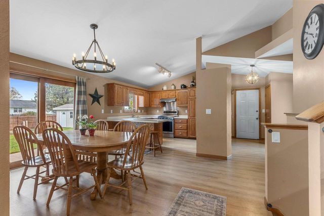 2124 KENSINGTON LANE, Green Bay, WI 54311