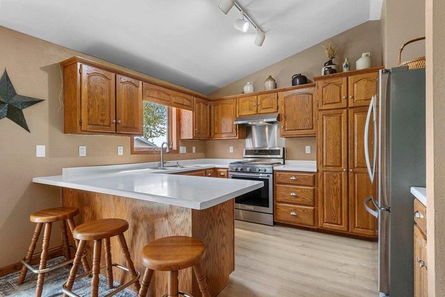 2124 KENSINGTON LANE, Green Bay, WI 54311