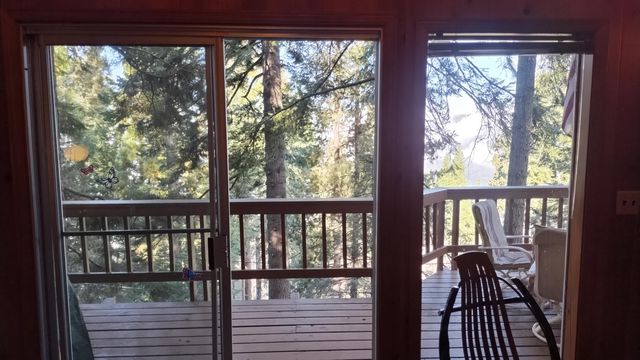 54868 Chinquapin Drive, Sequoia Crest, CA 93265