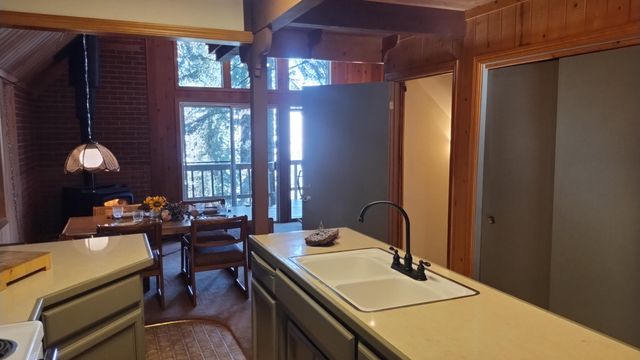 54868 Chinquapin Drive, Sequoia Crest, CA 93265