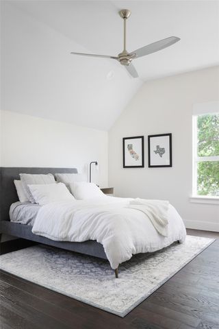 1120 Omega Ave 1, Austin, TX 78721