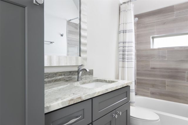 1120 Omega Ave 1, Austin, TX 78721