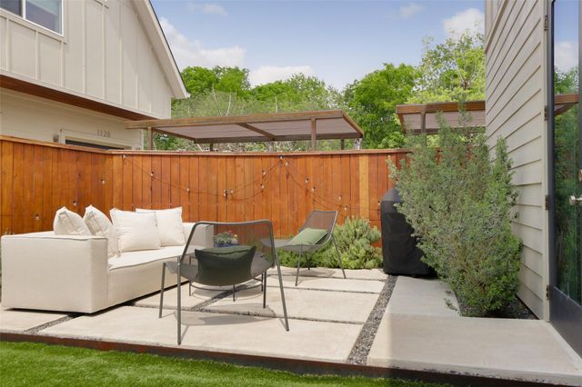 1120 Omega Ave 1, Austin, TX 78721