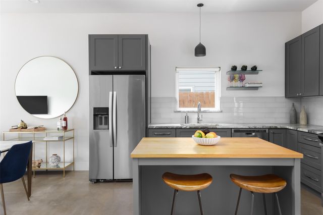 1120 Omega Ave 1, Austin, TX 78721