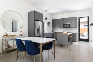 1120 Omega Ave 1, Austin, TX 78721