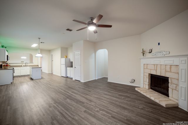 27110 Saddlefoot Way, San Antonio, TX 78260