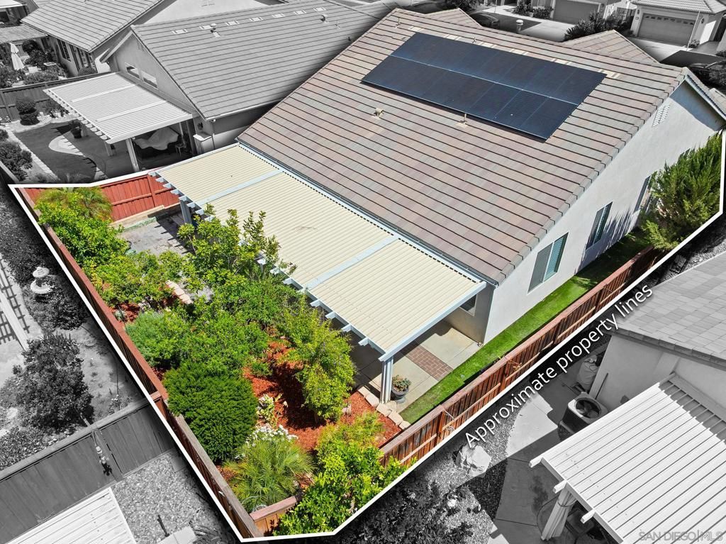 Image 18 of property listing at 379 Bjorn Ct, Hemet, CA 92545