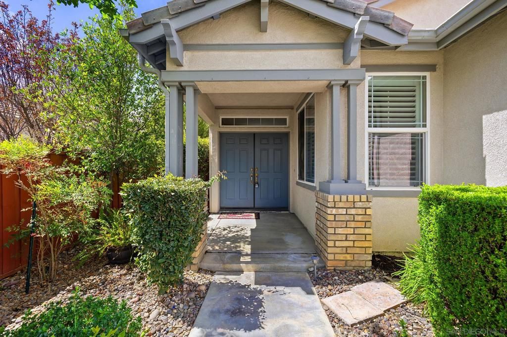 Image 2 of property listing at 379 Bjorn Ct, Hemet, CA 92545