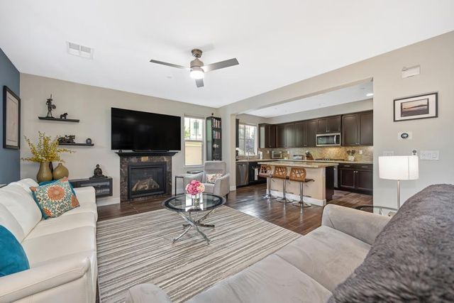 4668 Lue Ln, Carmichael, CA 95608