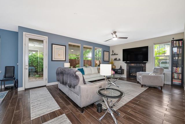 4668 Lue Ln, Carmichael, CA 95608