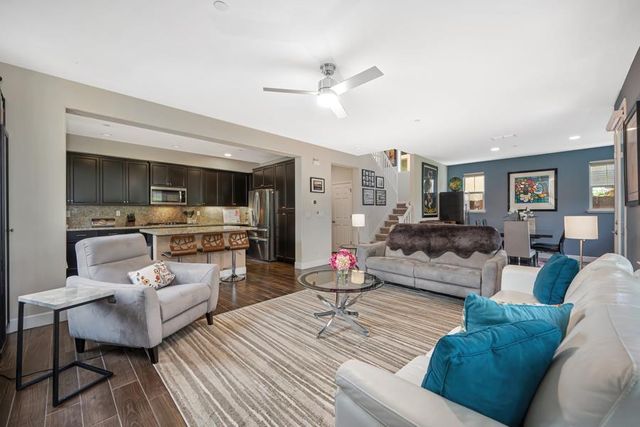 4668 Lue Ln, Carmichael, CA 95608