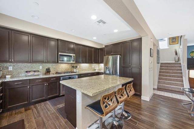 4668 Lue Ln, Carmichael, CA 95608