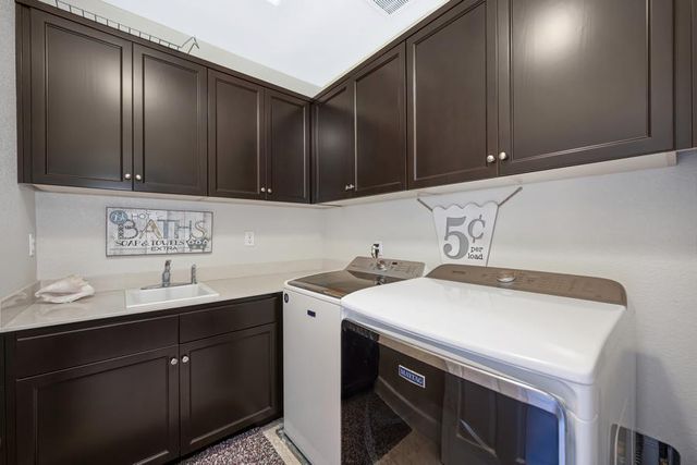 4668 Lue Ln, Carmichael, CA 95608