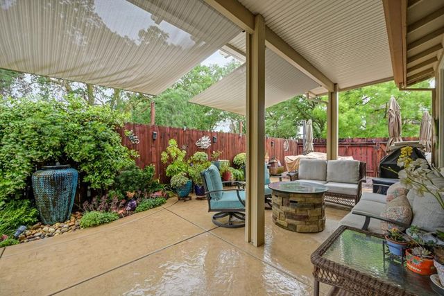 4668 Lue Ln, Carmichael, CA 95608