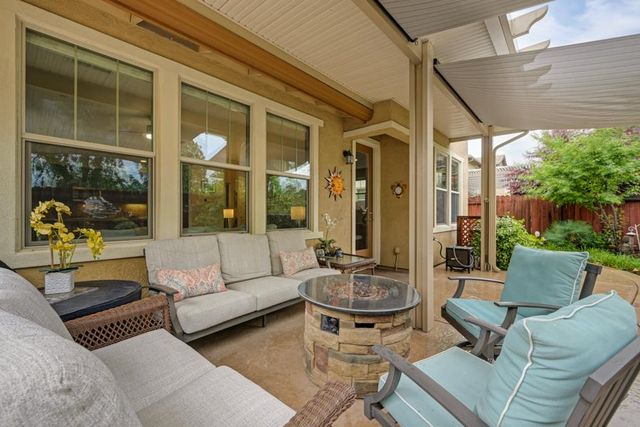 4668 Lue Ln, Carmichael, CA 95608