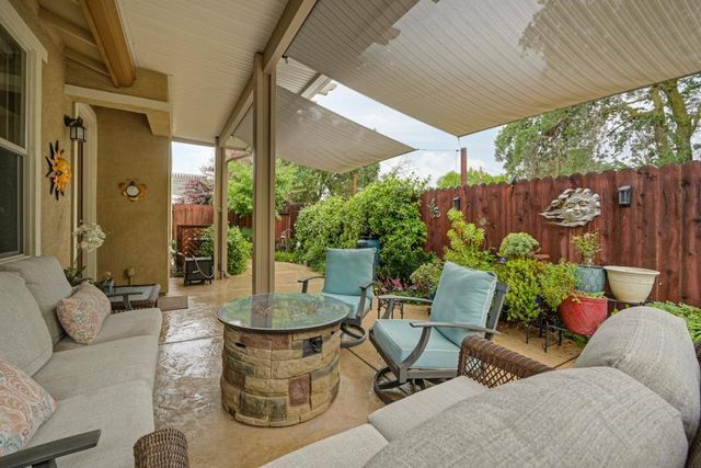 4668 Lue Ln, Carmichael, CA 95608