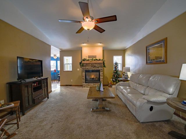 5628 E Eagle Drive, Milton, WI 53563