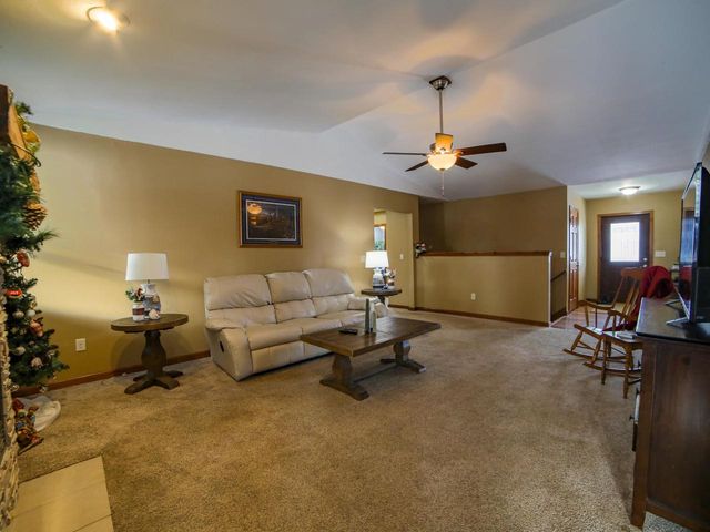 5628 E Eagle Drive, Milton, WI 53563