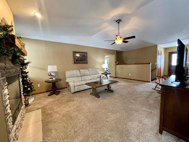 5628 E Eagle Drive, Milton, WI 53563