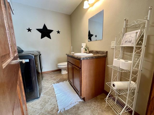 5628 E Eagle Drive, Milton, WI 53563