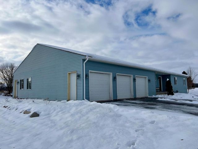 5628 E Eagle Drive, Milton, WI 53563