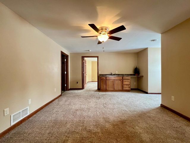 5628 E Eagle Drive, Milton, WI 53563