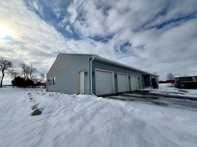 5628 E Eagle Drive, Milton, WI 53563