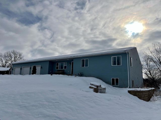 5628 E Eagle Drive, Milton, WI 53563