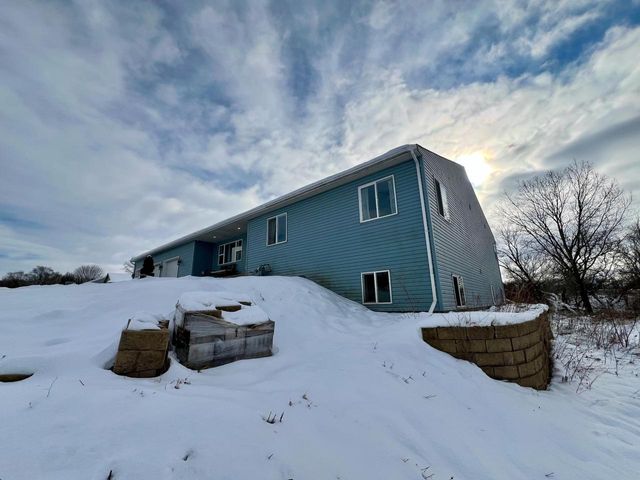 5628 E Eagle Drive, Milton, WI 53563