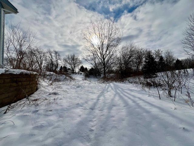 5628 E Eagle Drive, Milton, WI 53563