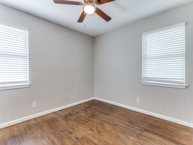 512 Bluebonnet Drive, Hurst, TX 76053