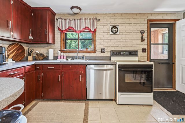 73 Orchard Lane, Torrington, CT 06790