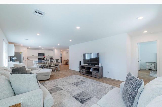 3343 Avary River Lane, Richmond, TX 77406