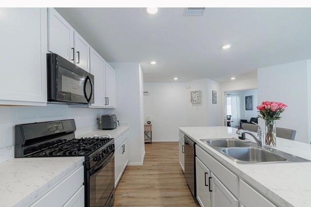 3343 Avary River Lane, Richmond, TX 77406