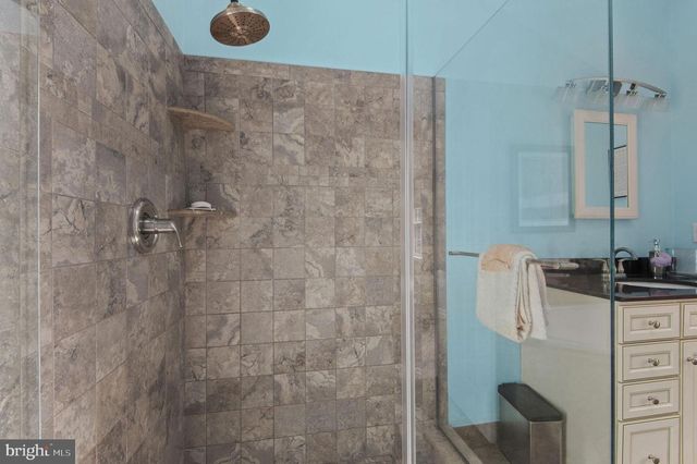 123 SHOAL CREEK DR, Blue Bell, PA 19422