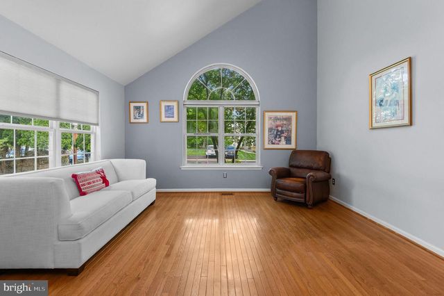 123 SHOAL CREEK DR, Blue Bell, PA 19422