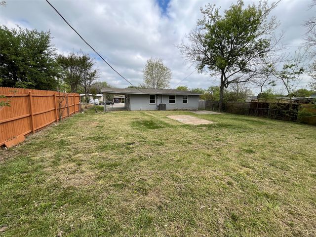 718 E Daugherty Drive, Garland, TX 75041