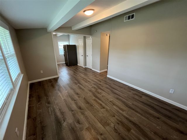 718 E Daugherty Drive, Garland, TX 75041